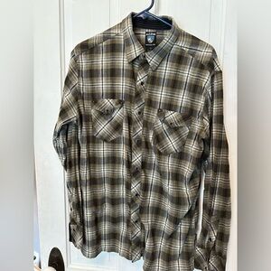 Kuhl - long sleeve button up
L
90% cotton , 10% viscose